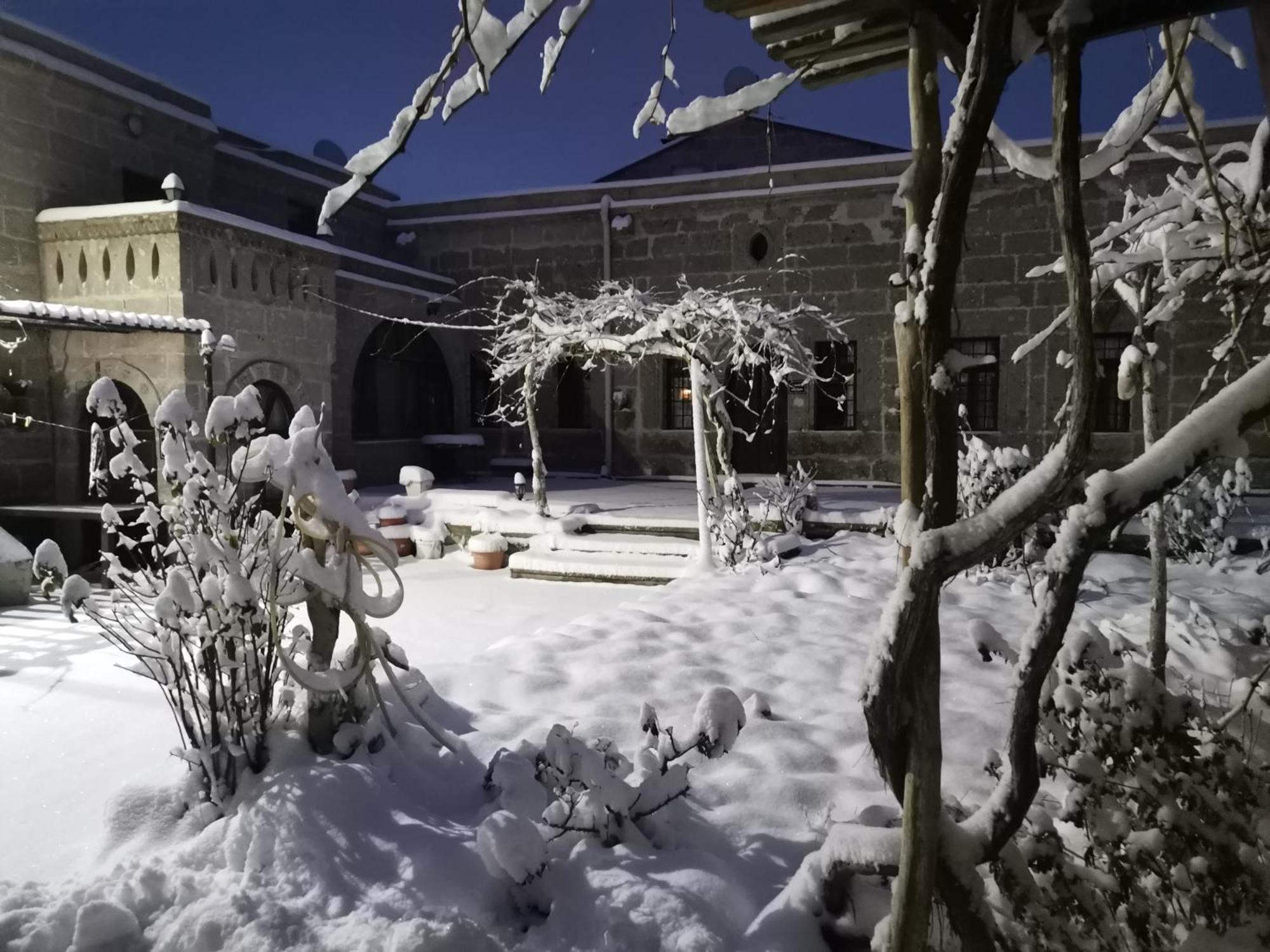 Osmanoglu Hotel Guzelyurt ภายนอก รูปภาพ