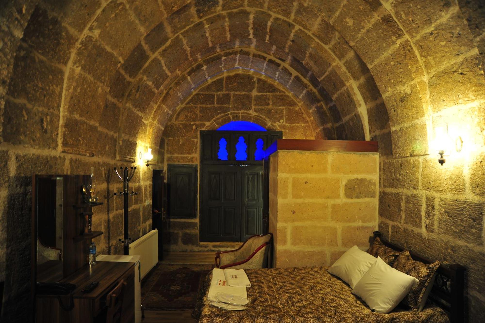 Osmanoglu Hotel Guzelyurt ภายนอก รูปภาพ