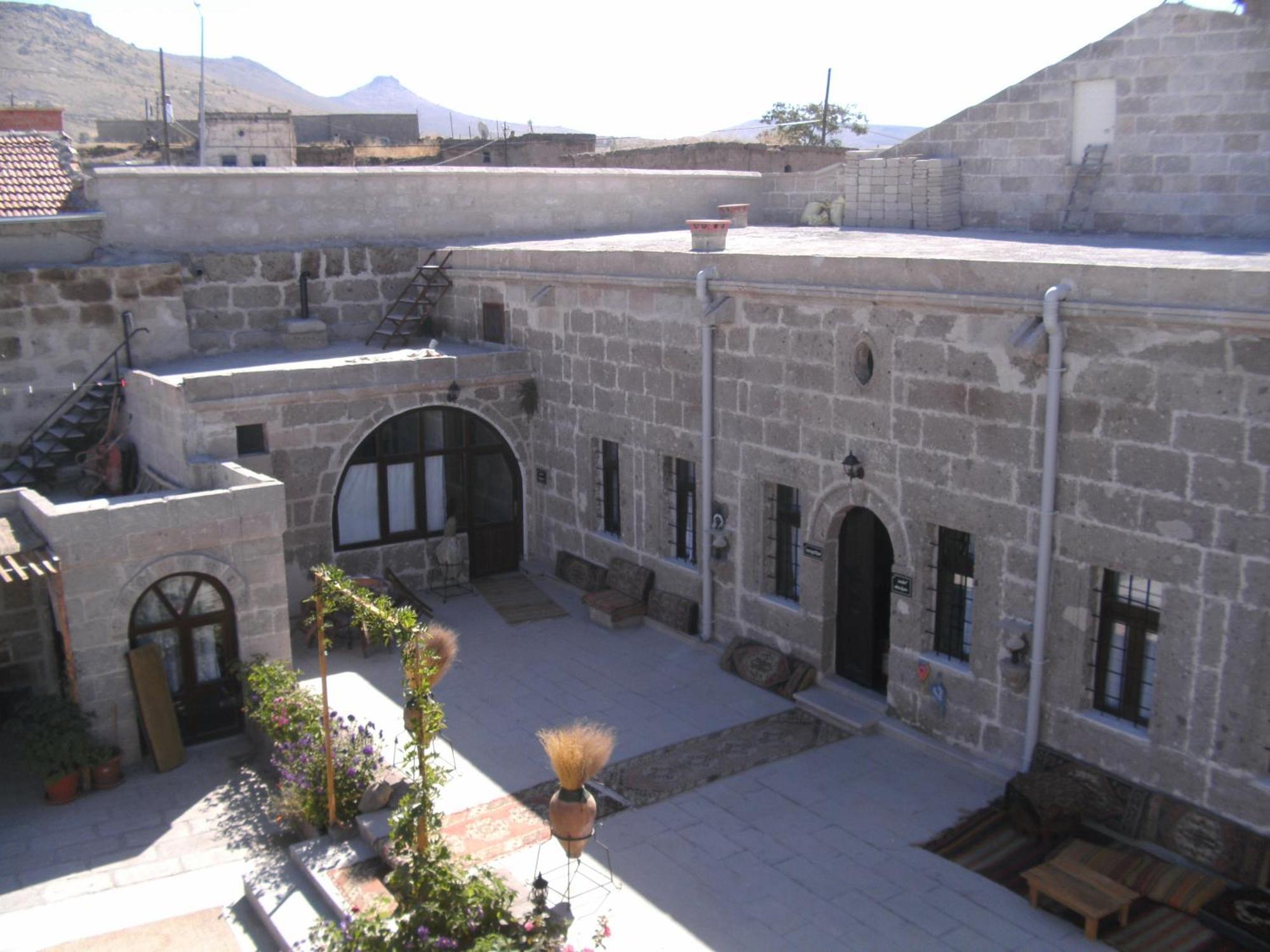Osmanoglu Hotel Guzelyurt ภายนอก รูปภาพ