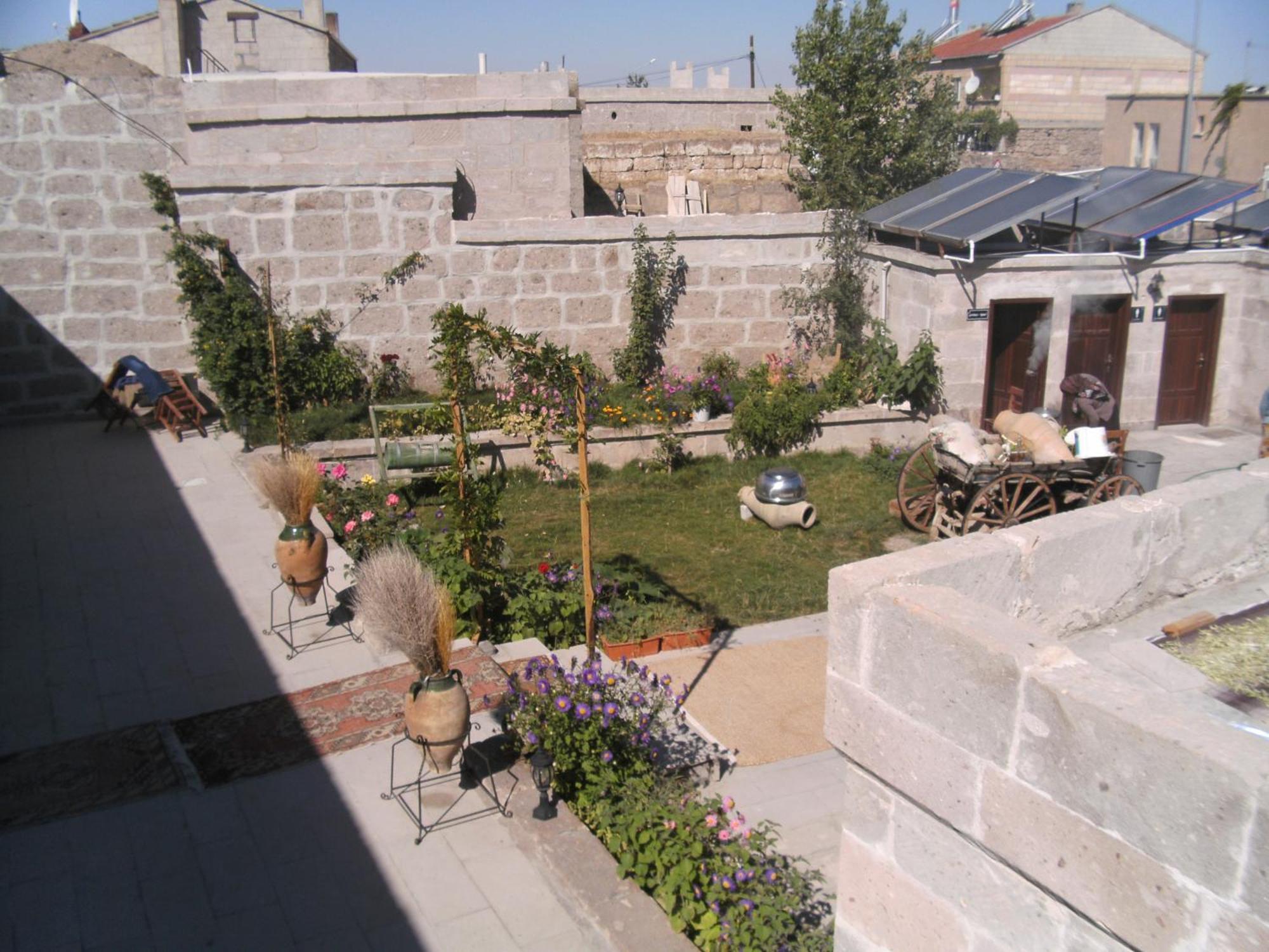 Osmanoglu Hotel Guzelyurt ภายนอก รูปภาพ