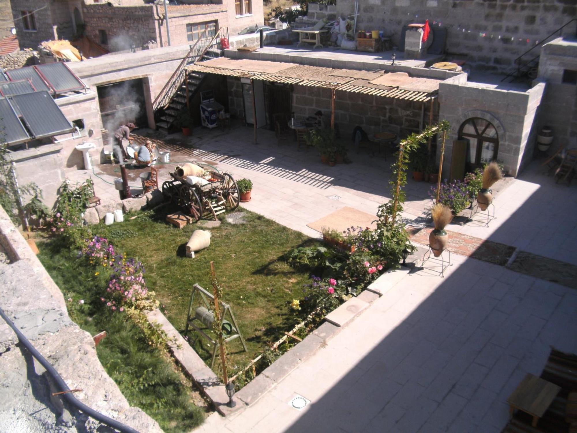 Osmanoglu Hotel Guzelyurt ภายนอก รูปภาพ